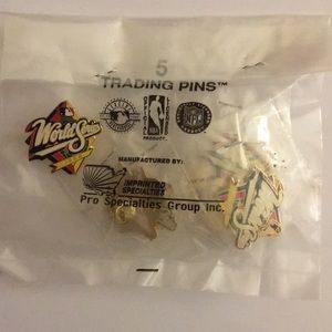 New York Yankees vs SD Padres 5 pack 1998 WS pin